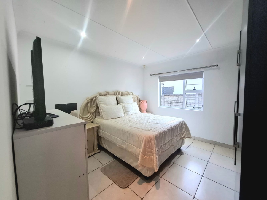 3 Bedroom Property for Sale in Nahoon Valley Park Eastern Cape